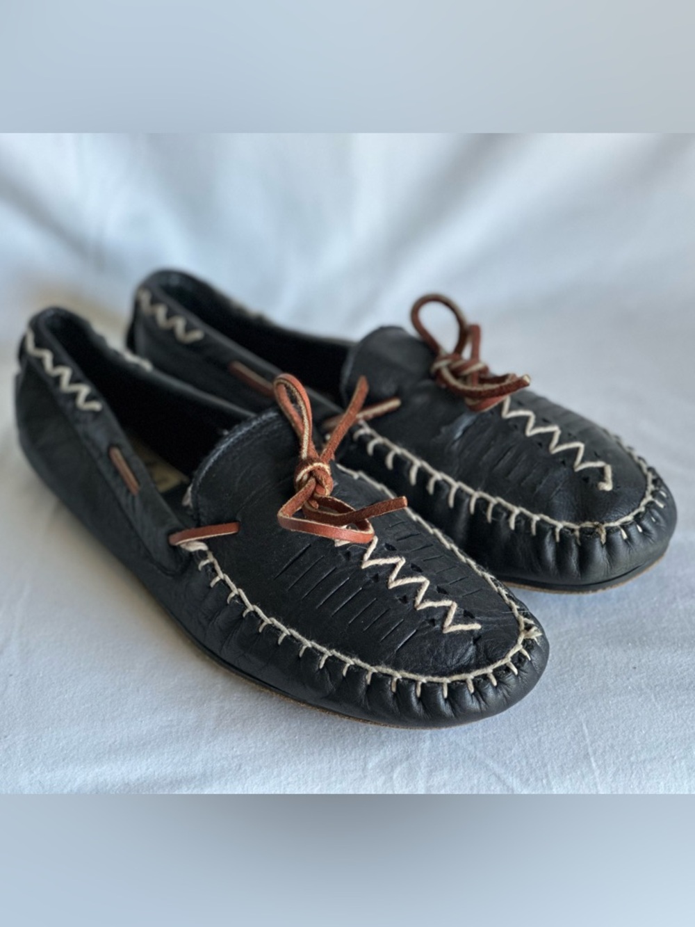 Zodiac “Hawk” Black Leather Moccasin Driving Loafers with Contrast Stitching